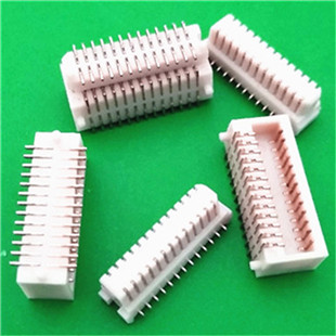 BTB板对板连接器0.8间距26PIN 合高5.0mm 90度侧插板对板